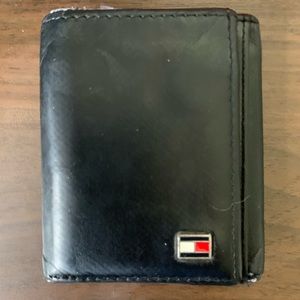 Tommy Hilfiger wallet
